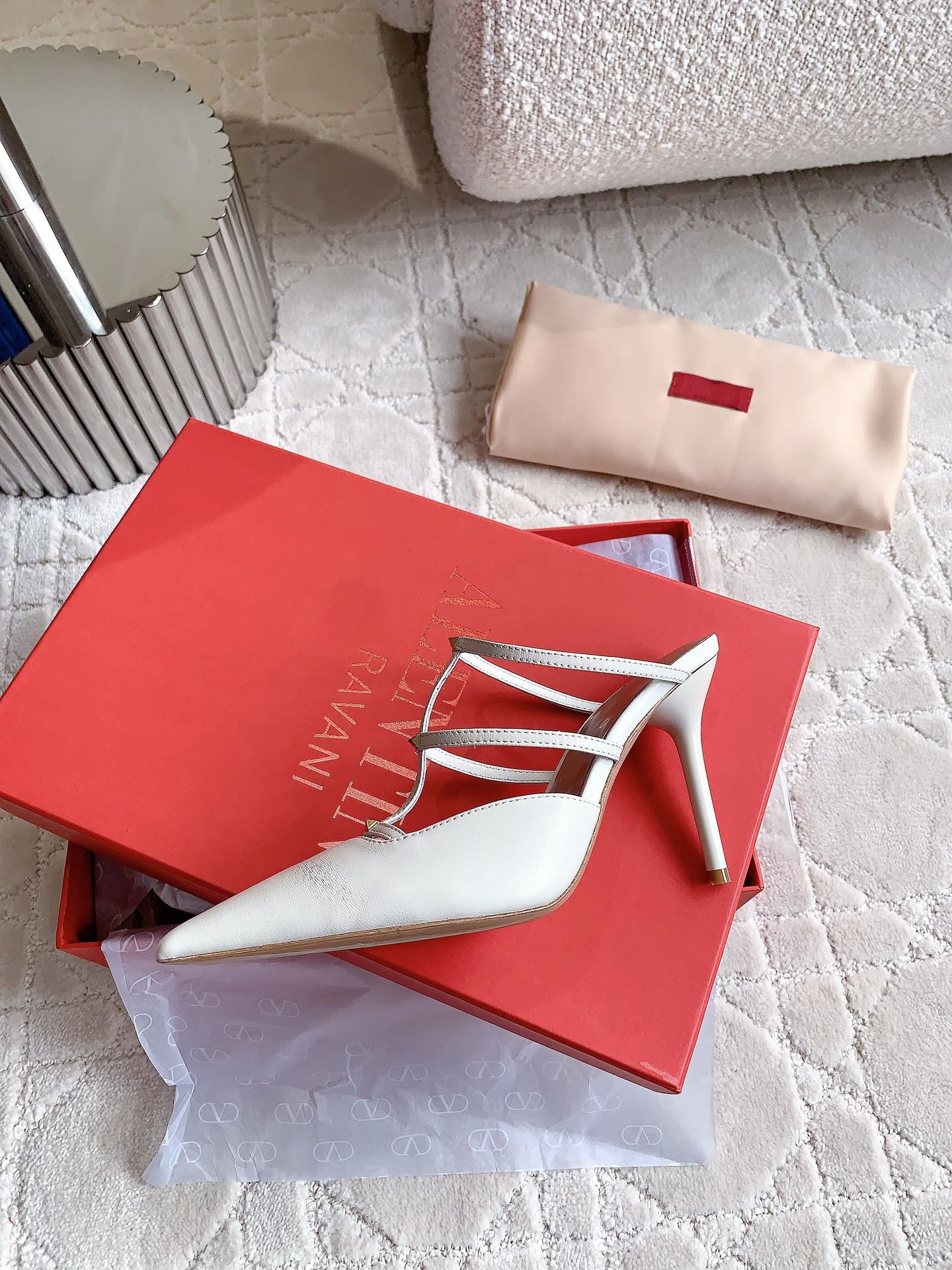 Rockstud Wispy Calfskin Mule 90mm Matte White - 35