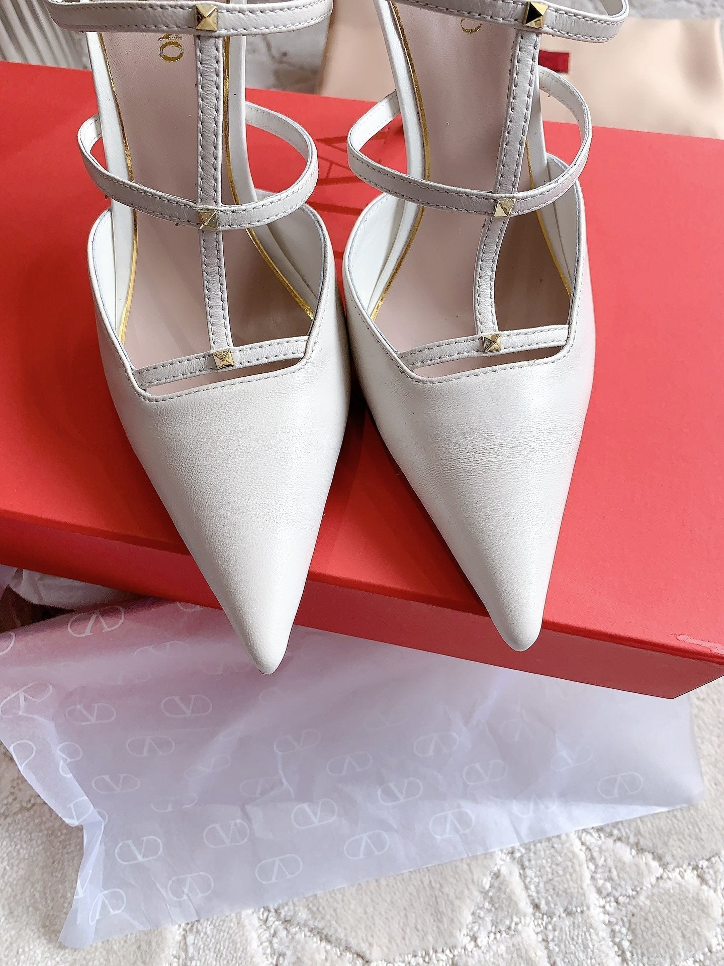 Rockstud Wispy Calfskin Mule 90mm Matte White - 35