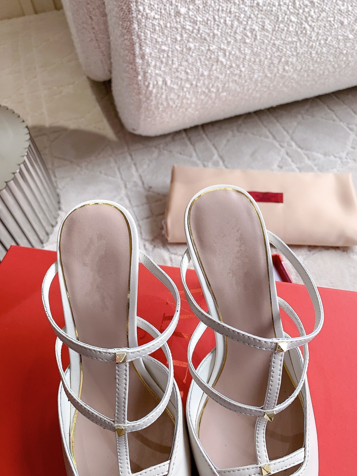 Rockstud Wispy Calfskin Mule 90mm Matte White - 35