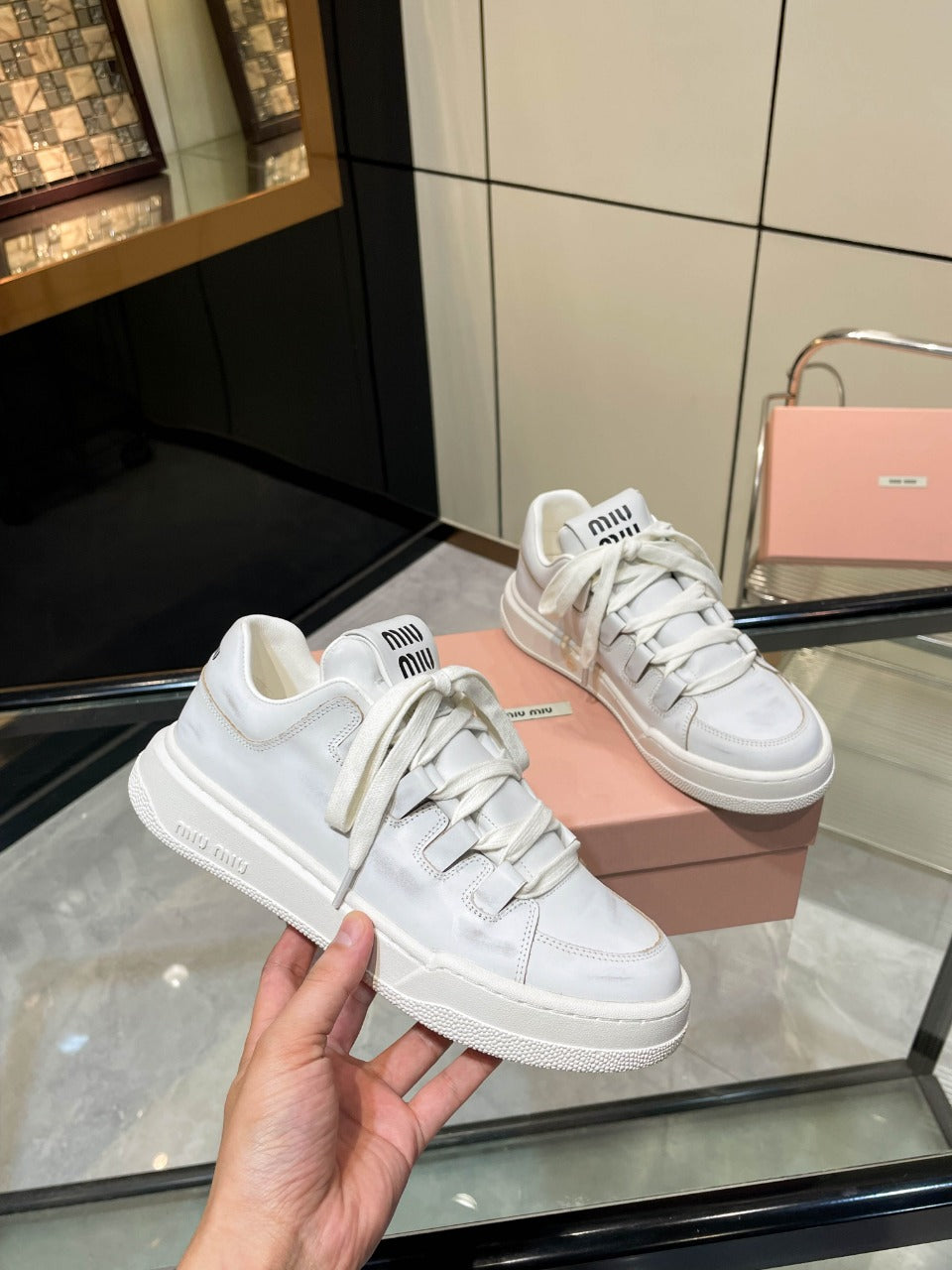 SKATEBOARD SNEAKERS IN OFF WHITE BLEACHED CALFSKIN - 35