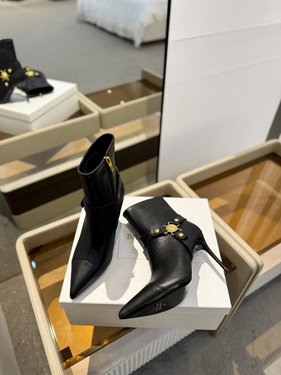 BALMAIN 26S ЧОБОТИ НА ШПИЛЬЦІ 95 ММ З ЧОРНОЇ ТЕЛЯЧОЇ ШКІРИ