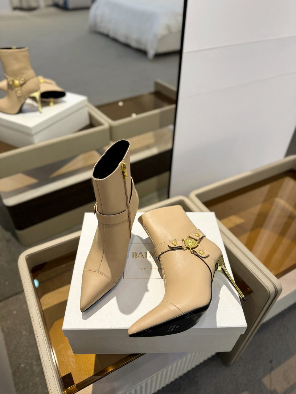 ЧОБОТИ-БОТФОРТИ BALMAIN 26S НА ШПИЛЬЦІ 95 ММ З ТЕМНО-БЕЖЕВОЇ ШКІРИ ТЕЛЯТИ