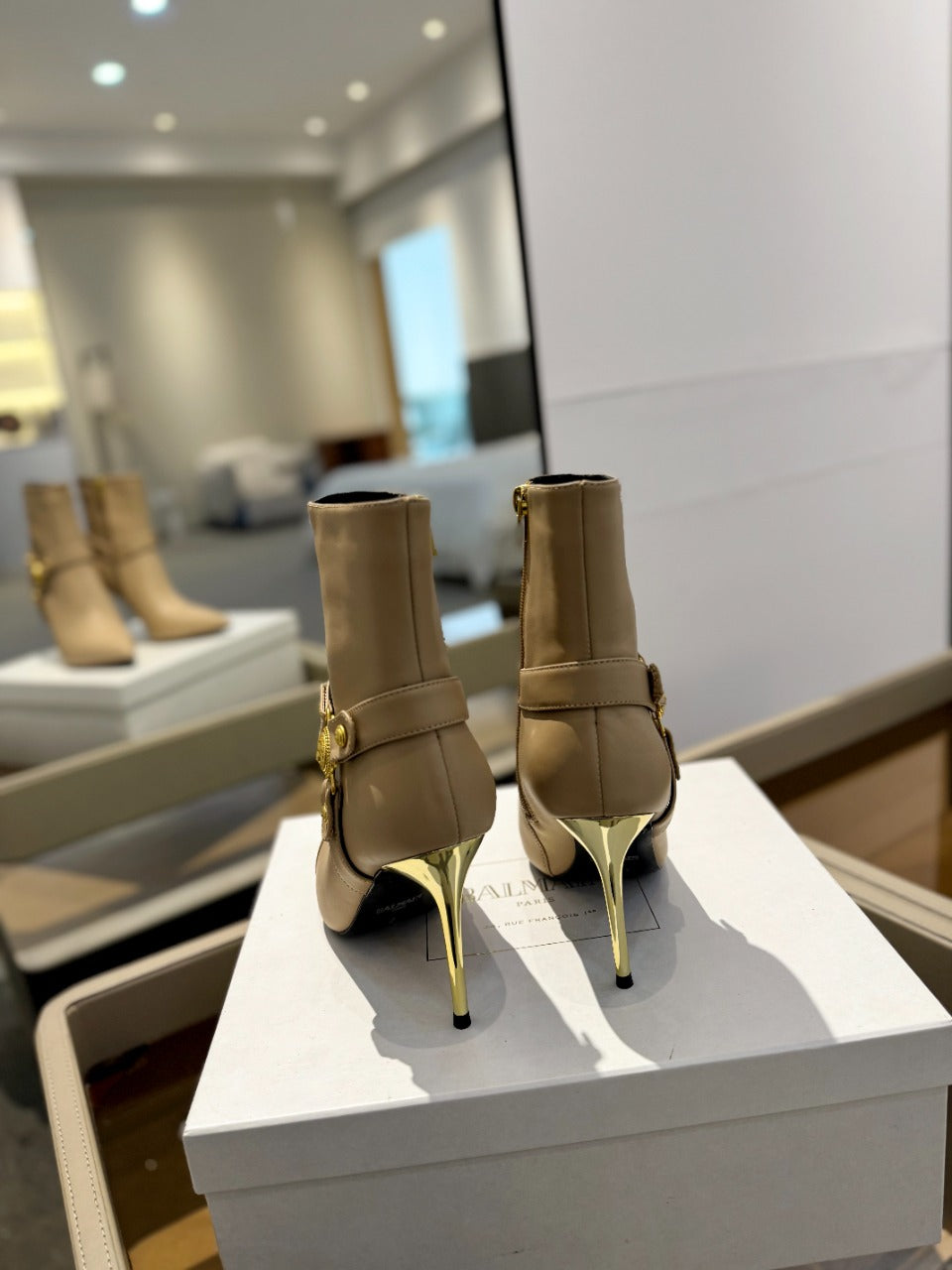 ЧОБОТИ-БОТФОРТИ BALMAIN 26S НА ШПИЛЬЦІ 95 ММ З ТЕМНО-БЕЖЕВОЇ ШКІРИ ТЕЛЯТИ
