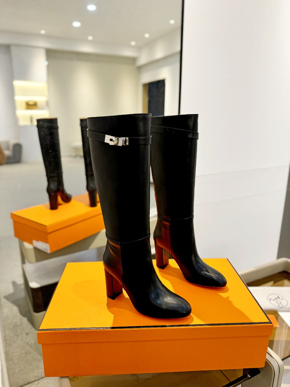 STORY BOOT 85MM IN BLACK CALFSKIN - 35