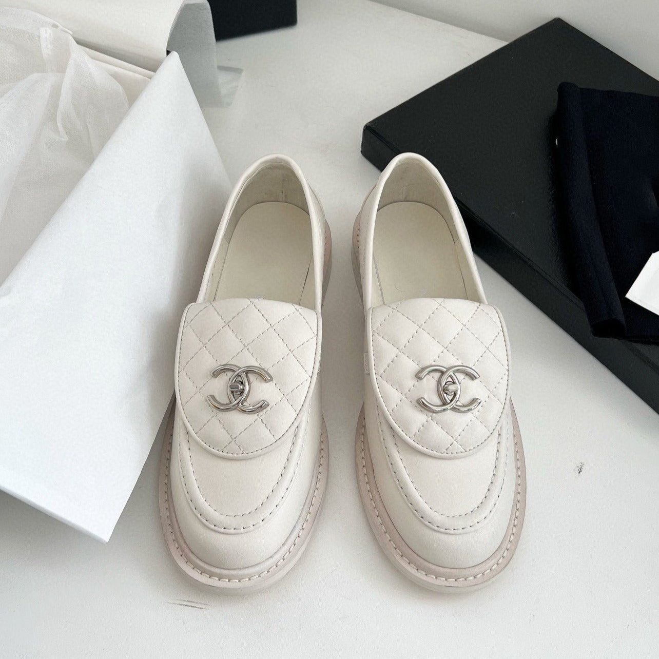 Moccasins White Quilted Calfskin Silver CC - 35